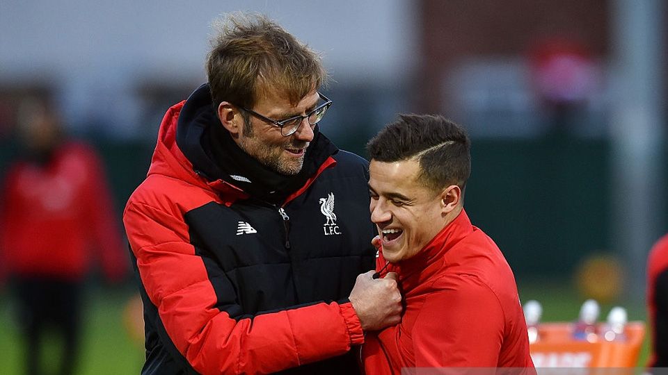 Pelatih Liverpool, Jurgen Klopp, mencadangkan Philippe Coutinho saat timnya berhadapan dengan Southampton. Copyright: Internet